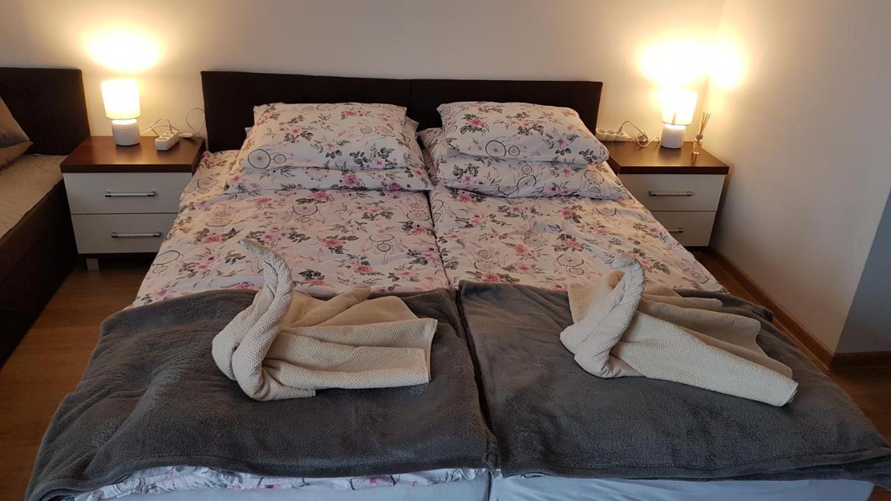 E&S_ Apartament Milicz Extérieur photo