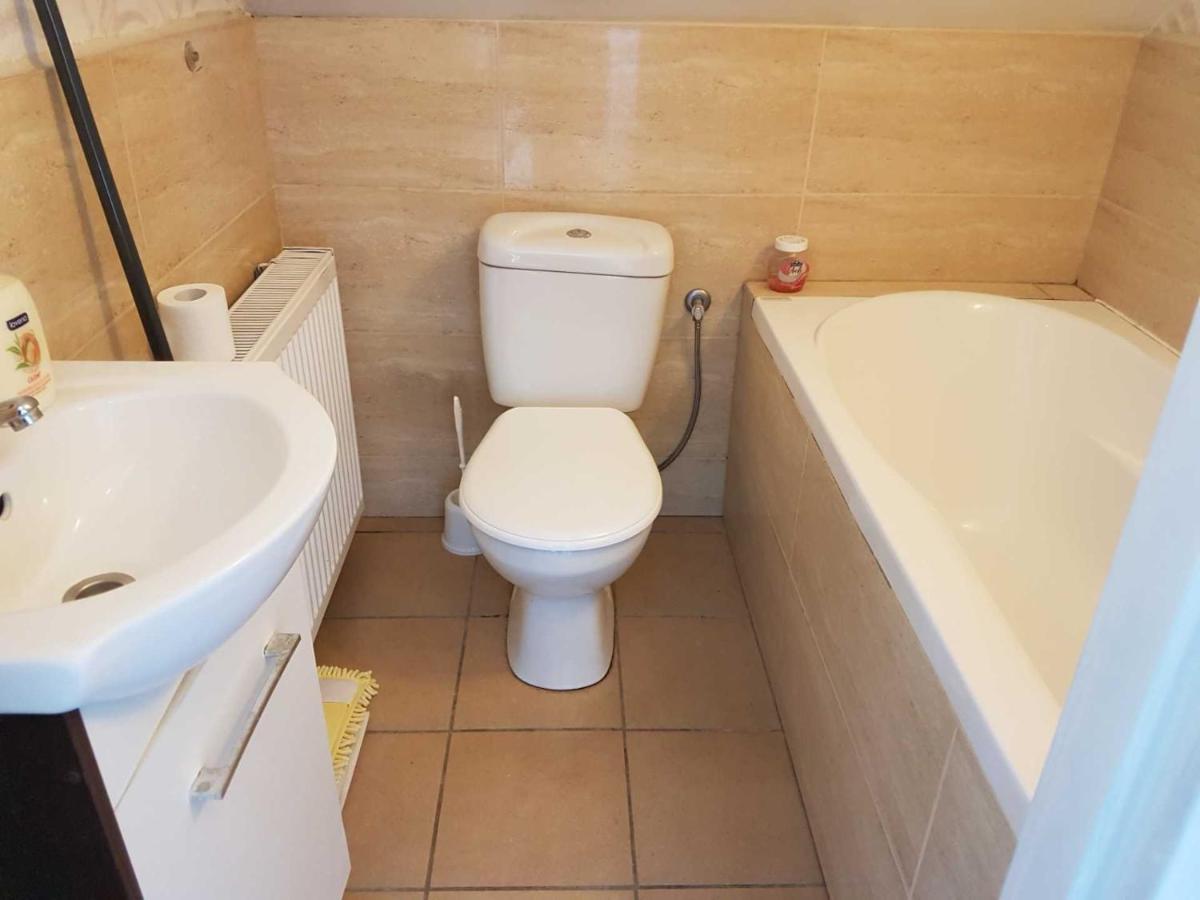 E&S_ Apartament Milicz Extérieur photo